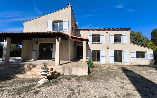 Maison à vendre    9 pièces • 263 m2 Manduel