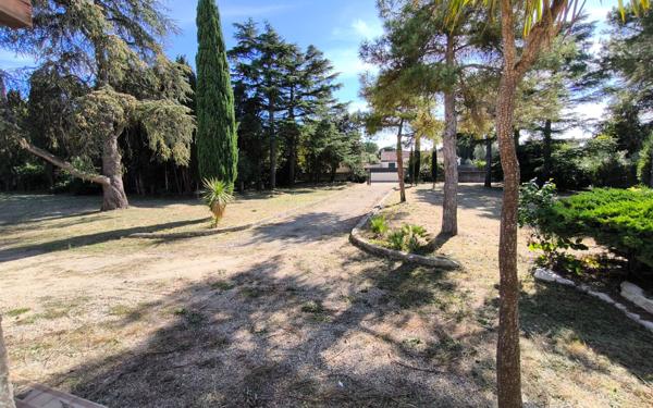 Maison à vendre    9 pièces • 263 m2 Manduel