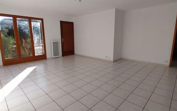 Maison à louer    3 pièces •  Florensac