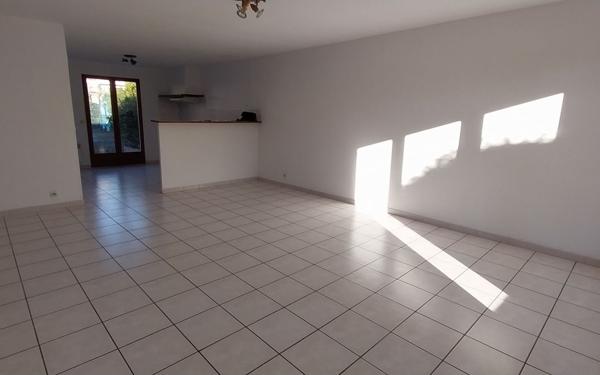 Maison à louer    3 pièces •  Florensac