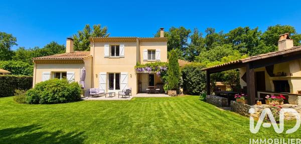 Maison à vendre 6 pièces 149 m² Léognan