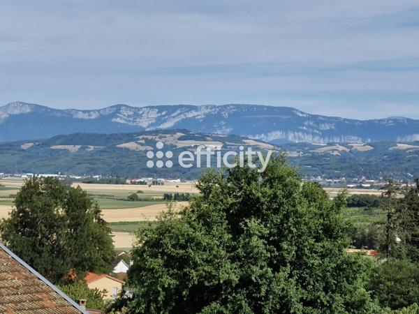 Maison
         5 pièces
        - 115 m² Exclusivité 275 000 € *