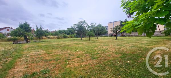 Terrain à vendre  4236 m2 MONTLUCON - 03