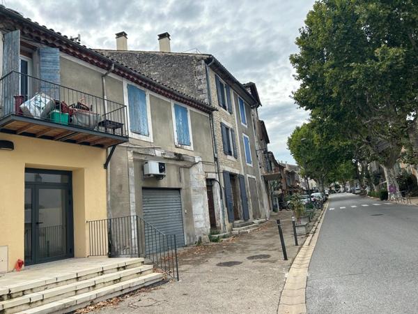 Maison à vendre 110,000€ CERESTE (04)