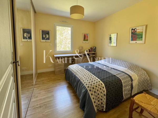 Maison contemporaine 7 chambres, double garage et piscine