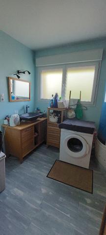 BELLE VILLA DE PLAIN PIED AVEC PISCINE QUARTIER CANONGES PROCHE TOUTES COMMODITES ET AXE ROUTIERS TOUT EN ETANT AU CALME