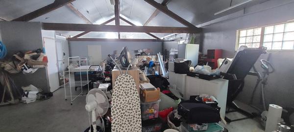 BELLE VILLA DE PLAIN PIED AVEC PISCINE QUARTIER CANONGES PROCHE TOUTES COMMODITES ET AXE ROUTIERS TOUT EN ETANT AU CALME