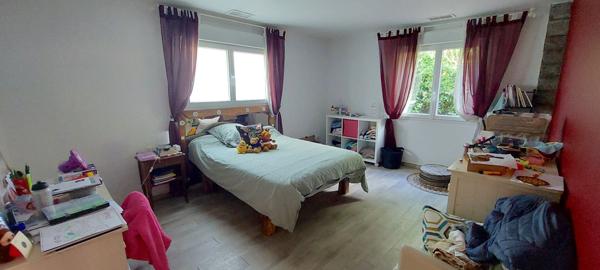 BELLE VILLA DE PLAIN PIED AVEC PISCINE QUARTIER CANONGES PROCHE TOUTES COMMODITES ET AXE ROUTIERS TOUT EN ETANT AU CALME