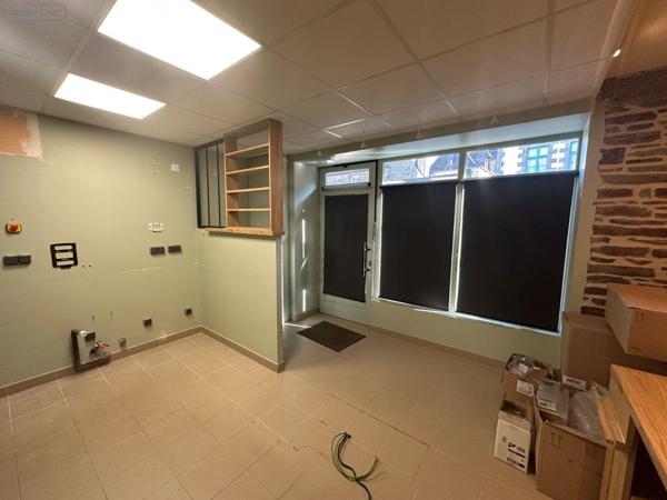 Local mixte (Pro/Hab) à vendre à Dol-de-Bretagne en Ille-et-Vilaine (35120), ref : 16258/243