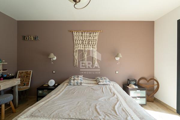 Maison familiale de 168 m² avec piscine, garage double et 5 chambres ? Secteur recherché