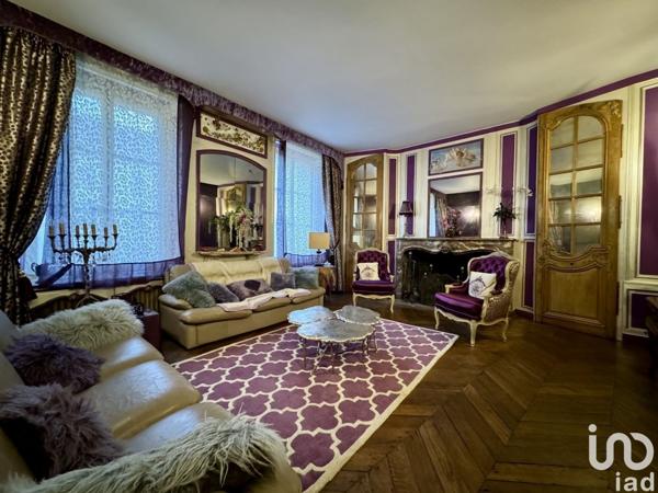 Maison 9 pièces de 350 m² à Château-Thierry (02400)