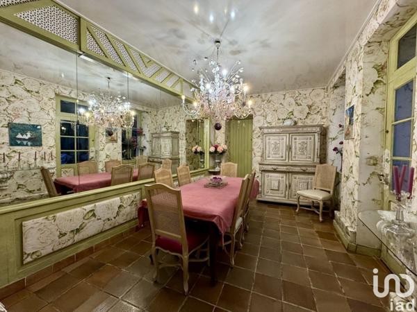 Maison 9 pièces de 350 m² à Château-Thierry (02400)