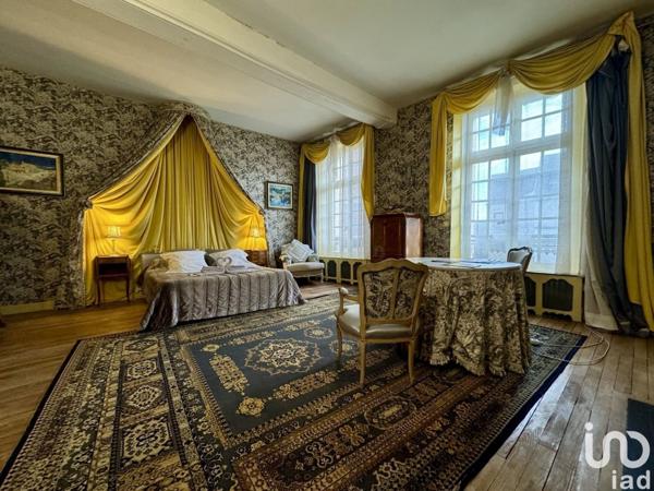 Maison 9 pièces de 350 m² à Château-Thierry (02400)