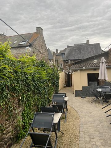 Immeuble à vendre JUGON LES LACS (22)