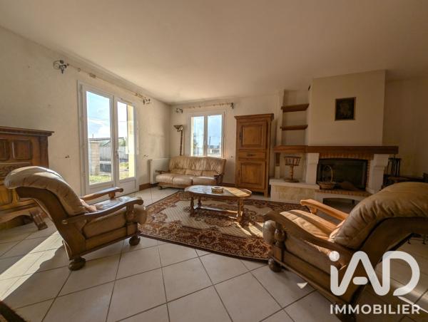 Maison à vendre 8 pièces 159,96 m² Saint-Yrieix-sur-Charente