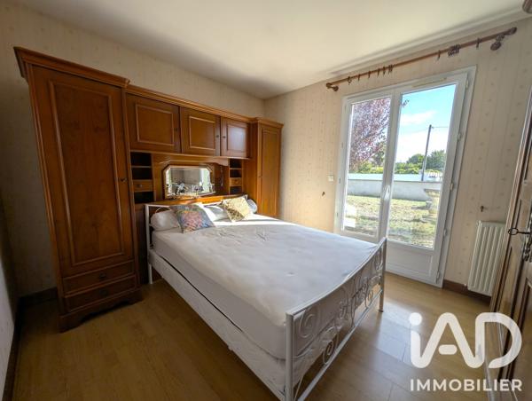 Maison à vendre 8 pièces 159,96 m² Saint-Yrieix-sur-Charente