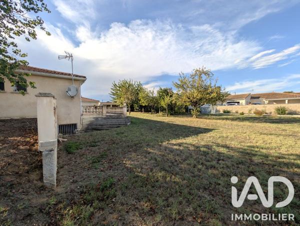 Maison à vendre 8 pièces 159,96 m² Saint-Yrieix-sur-Charente