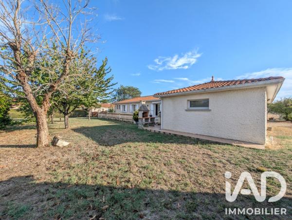 Maison à vendre 8 pièces 159,96 m² Saint-Yrieix-sur-Charente
