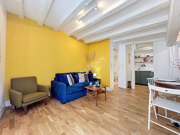 HYPER CENTRE - LES HALLES DE TOURS - ENTIEREMENT RENOVE