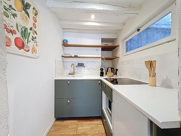 HYPER CENTRE - LES HALLES DE TOURS - ENTIEREMENT RENOVE