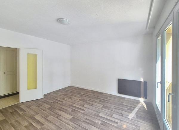 Appartement 47 000 € Montluçon 2 p 54 m² DPE C