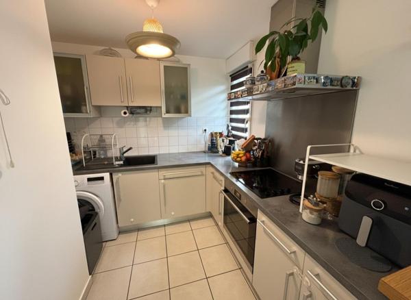 Appartement T3 à louer - 68 m² (réf : 521163)