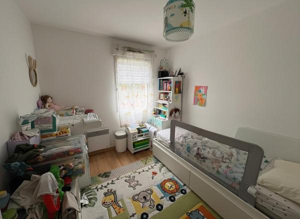 Appartement T3 à louer - 68 m² (réf : 521163)