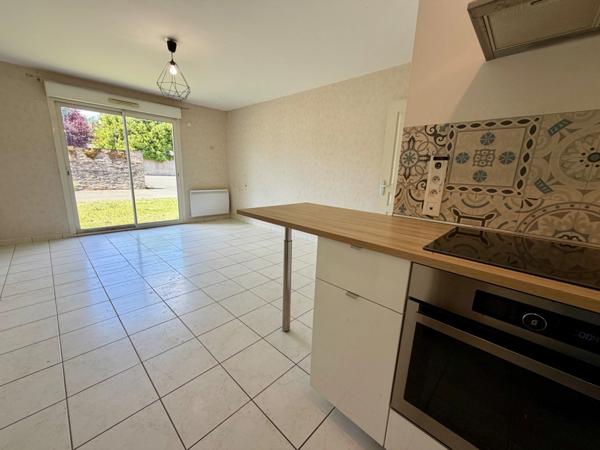 Dpt Maine et Loire (49), à vendre PELLOUAILLES LES VIGNES appartement T2