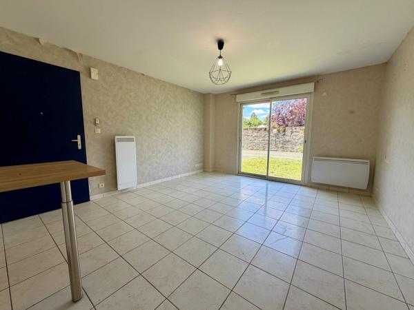 Dpt Maine et Loire (49), à vendre PELLOUAILLES LES VIGNES appartement T2
