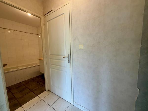 Dpt Maine et Loire (49), à vendre PELLOUAILLES LES VIGNES appartement T2