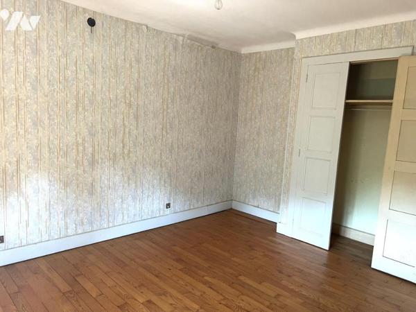 Immeuble composé de 2 logements