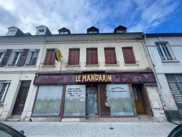 Immeuble à vendre    8 pièces • 246 m2 Évreux