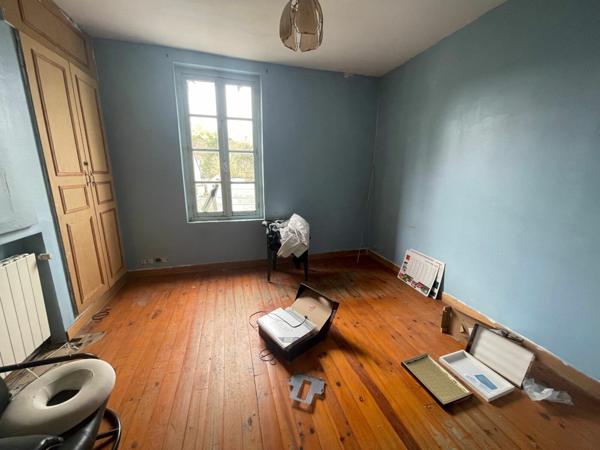 Immeuble à vendre    8 pièces • 246 m2 Évreux
