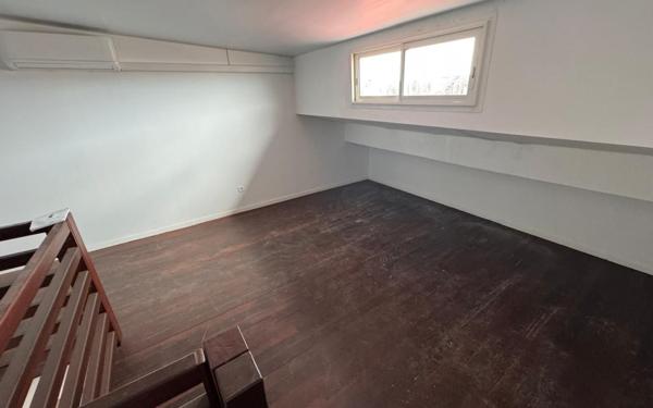 Appartement à louer    1 pièce •  Cayenne