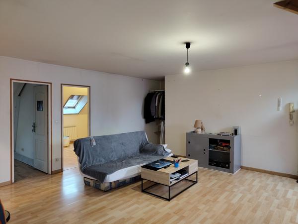 Appartement T3 au 2ème étage à deux pas du centre de La Suze-sur-Sarthe