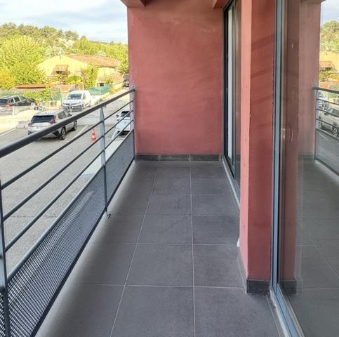 Meyreuil (13590) Local commercial 40 m2 Meyreuil