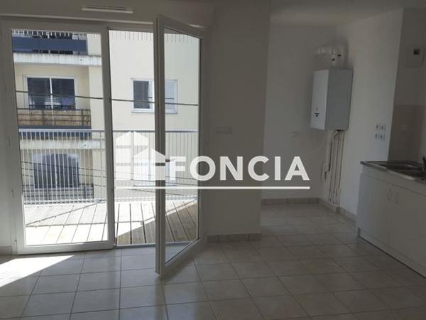 Location Appartement 2 pièces 40.7 m² - 3 & 5 RUE DU DOCTEUR JANVIER Coueron 44220