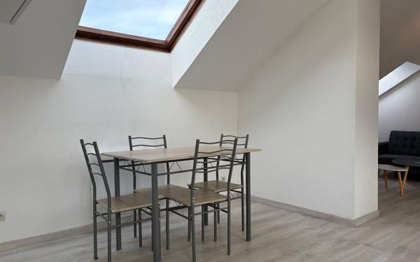 Appartement à louer    2 pièces • 29,90 m2 Briey