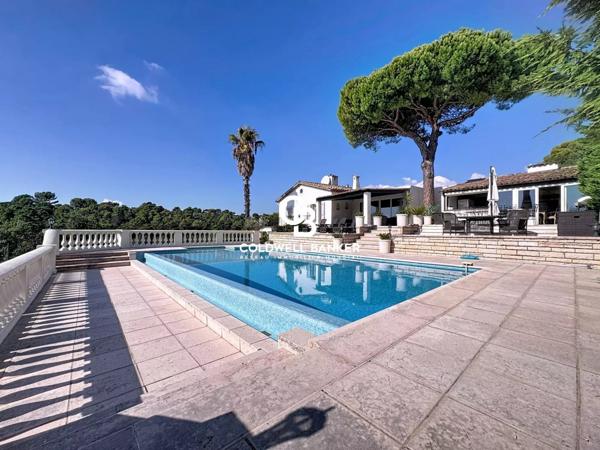 Maison 16 pièces à vendre Roquefort les Pins - 06330 / Réf: 95 - 3801