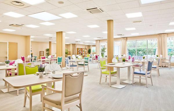 A VENDRE POUR INVEST LMNP SOUS BAIL COMMERCIAL : Chambre médicalisée de 19,02 m² située à Marignane (13)