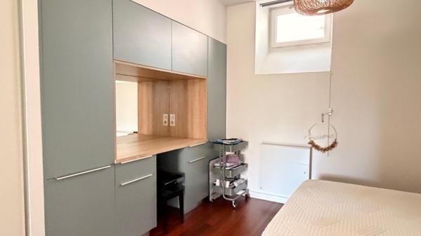 Appartement t3 - jardin - 2 parkings - studio attenant