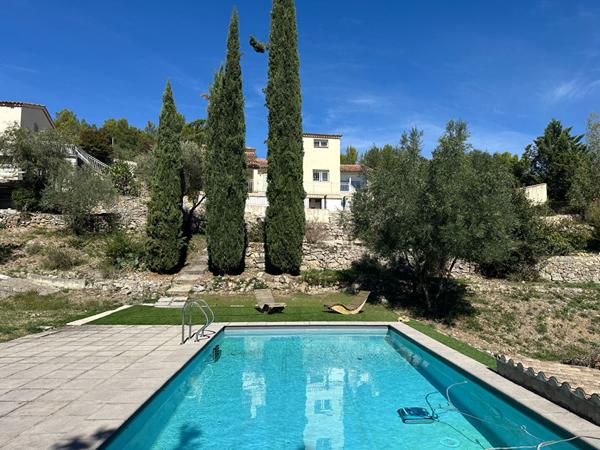 A VENDRE 83470 SAINT MAXIMIN LA SAINTE BAUME MAISON  TYPE 5 DE 147 M² SUR 2300 M² DE JARDIN PISCINE DOUBLE GARAGE ET STUDIO INDEPENDANT
