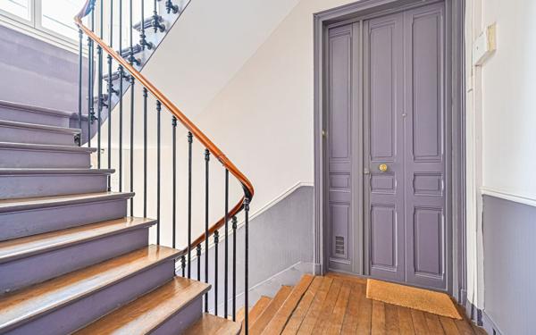 Appartement à vendre    3 pièces • 63 m2 Paris 18