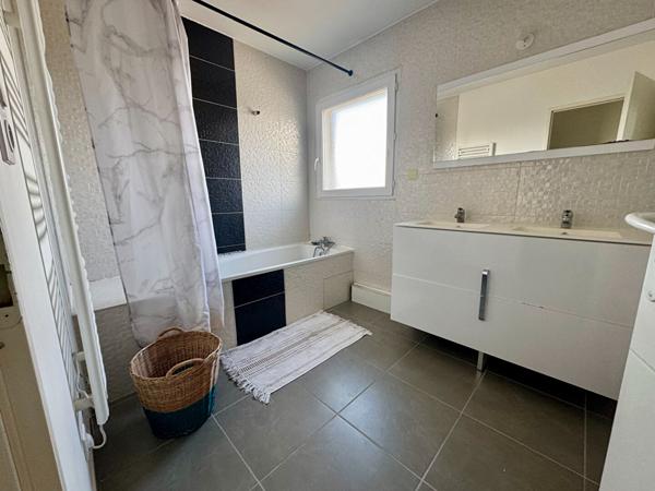 Maison Nimes 4 pièce(s) 90.79 m2