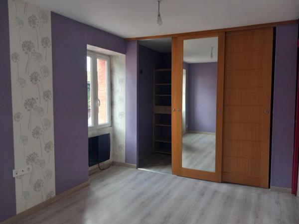 adorable maison au calme idéal premier achat ou investisseur , la Roche, Thiers