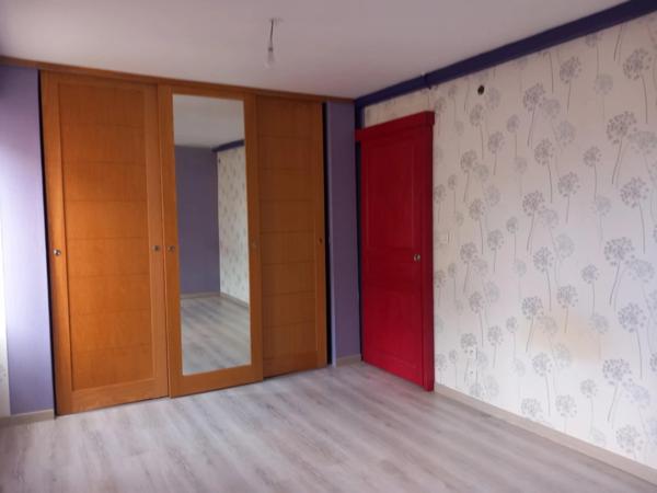 adorable maison au calme idéal premier achat ou investisseur , la Roche, Thiers