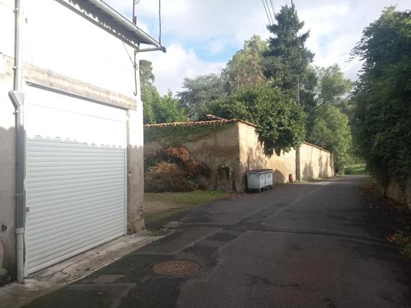 adorable maison au calme idéal premier achat ou investisseur , la Roche, Thiers