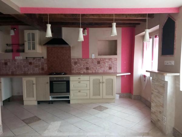 adorable maison au calme idéal premier achat ou investisseur , la Roche, Thiers