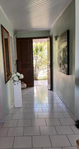 IMMEUBLE DE CHARME AVEC HAUT DE VILLA ET 2 APPARTEMENTS- VUE MER