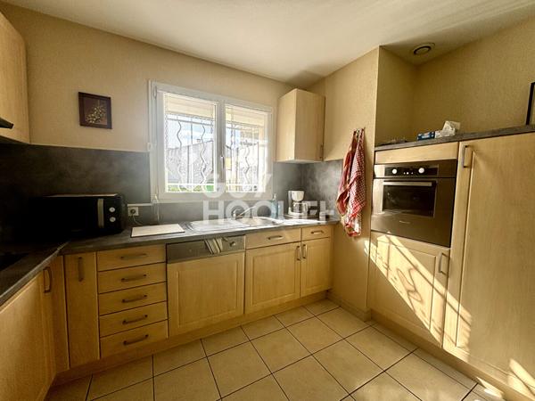 Maison sans vis à vis avec terrasse et garage - Bages